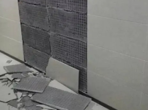 罗平瓷砖空鼓维修公司分享下罗平墙砖松动维修的知识